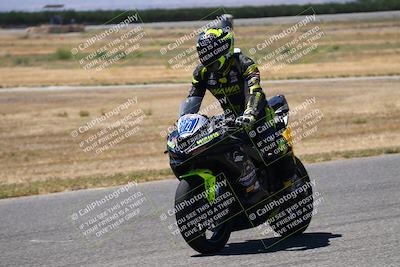 media/Aug-13-2023-CRA (Sun) [[1cfc37a6fb]]/Race 11 600 Superbike/Grid Shots/